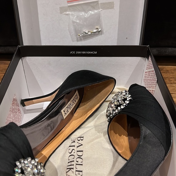 Badgley Mischka Pearson Embellished d'Orsay Pump - Picture 8 of 9